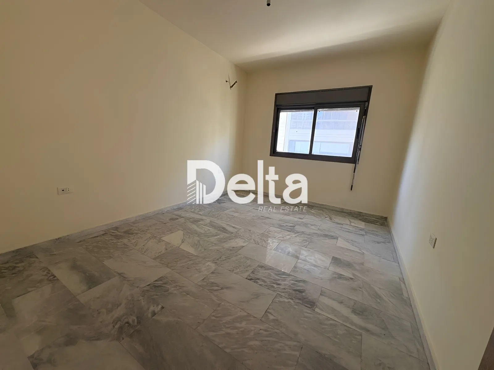Apartment for rent in Ras Al Naba'a