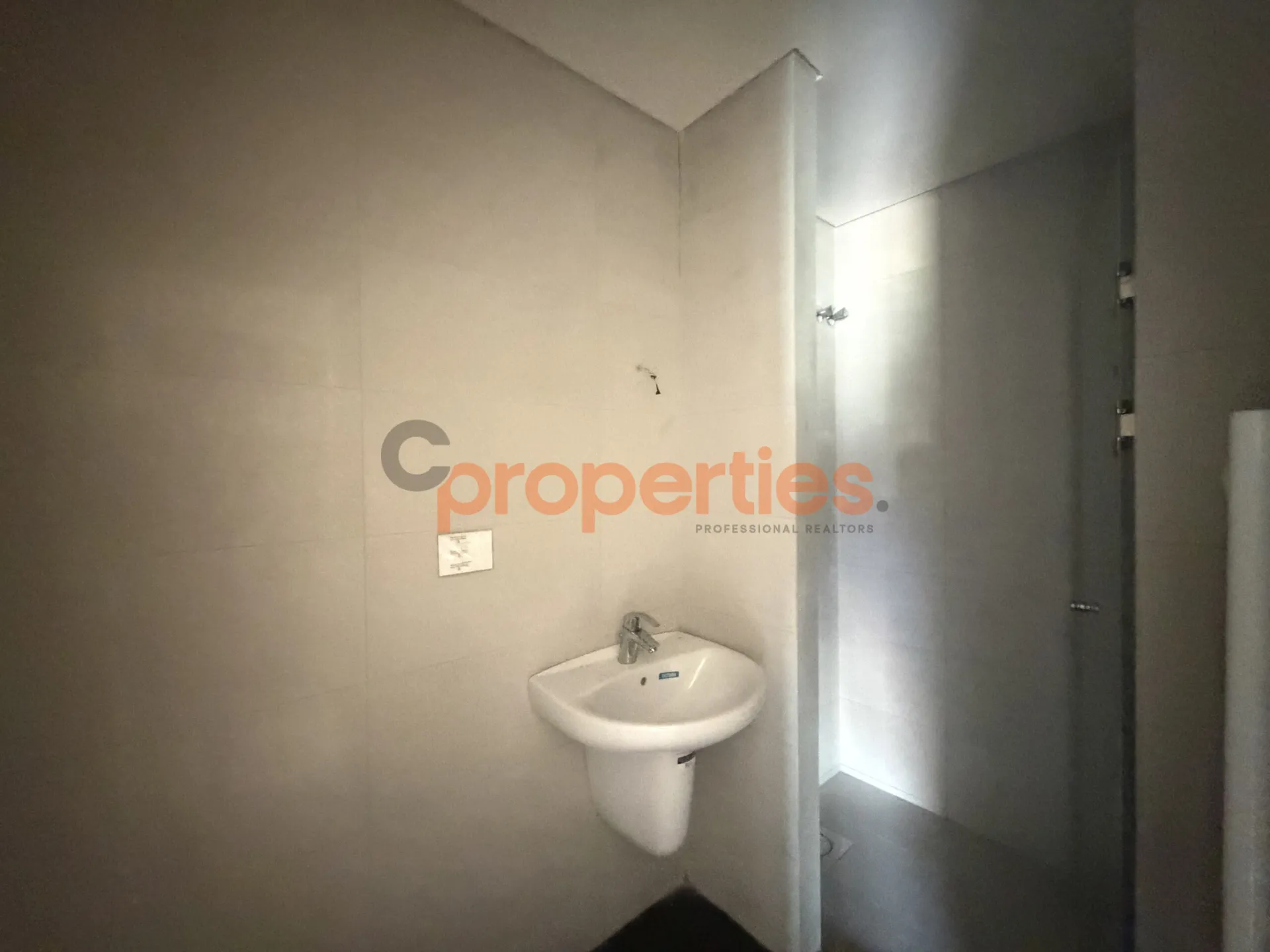 Apartment for Sale in Mtaileb