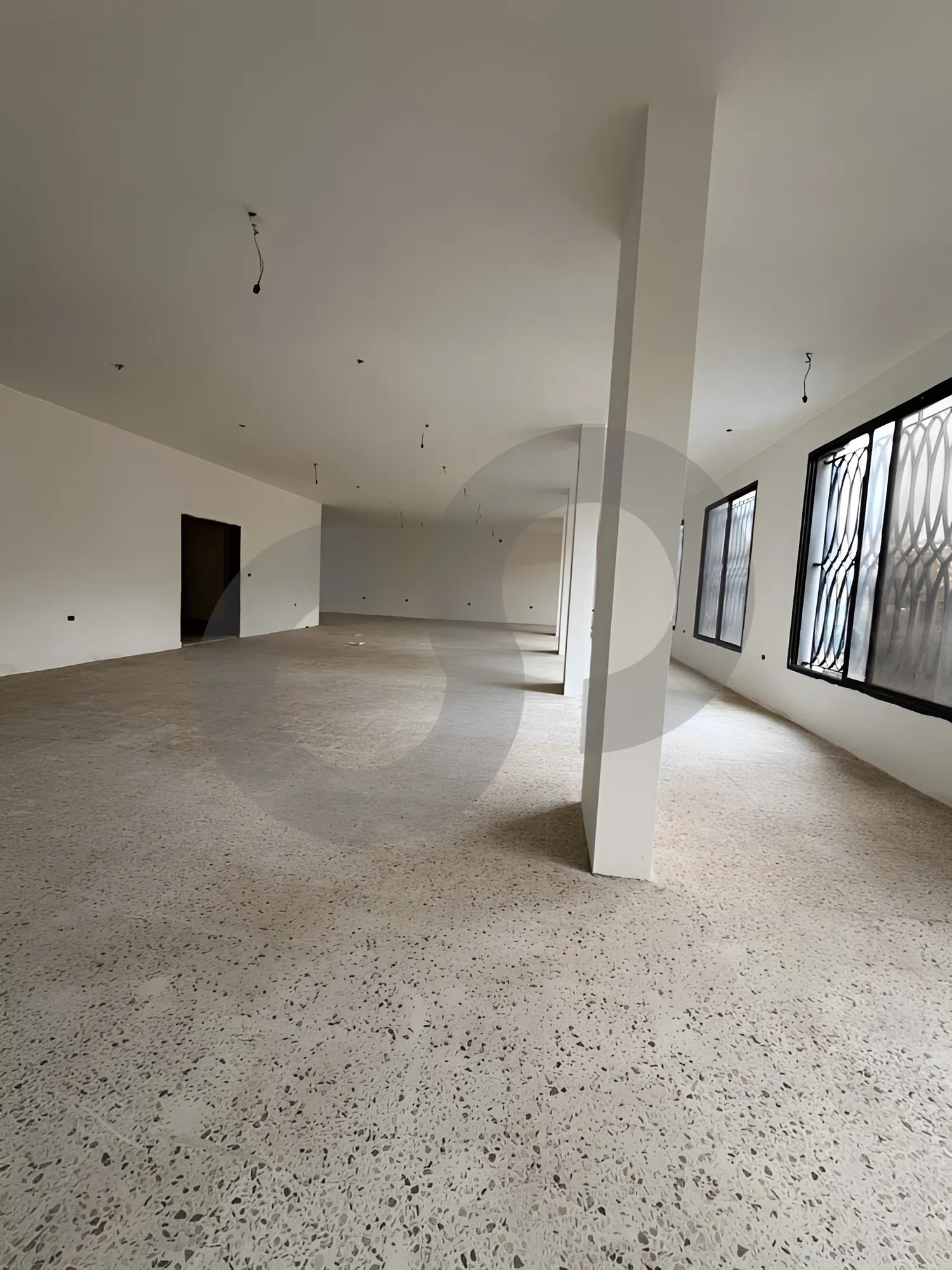 Commercial Property for Rent in Khalde