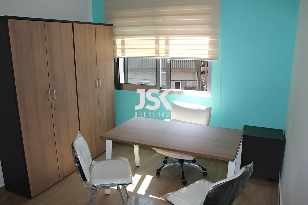 Office for Sale in Daoura