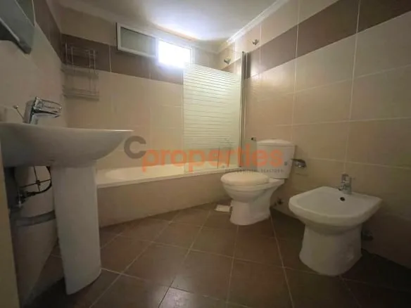 Apartment for Sale in Haret Sakher