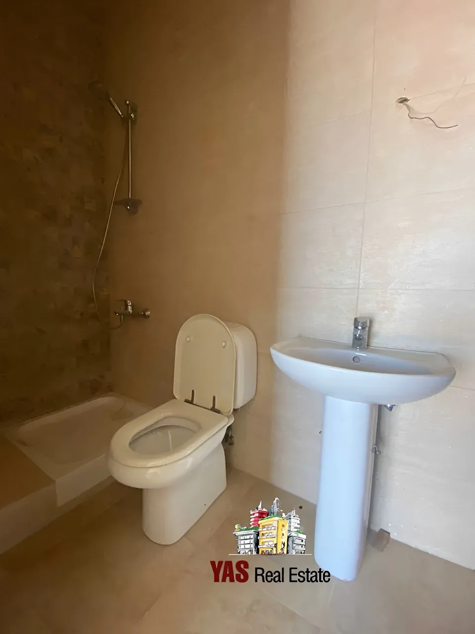 Apartment for Sale in Halat