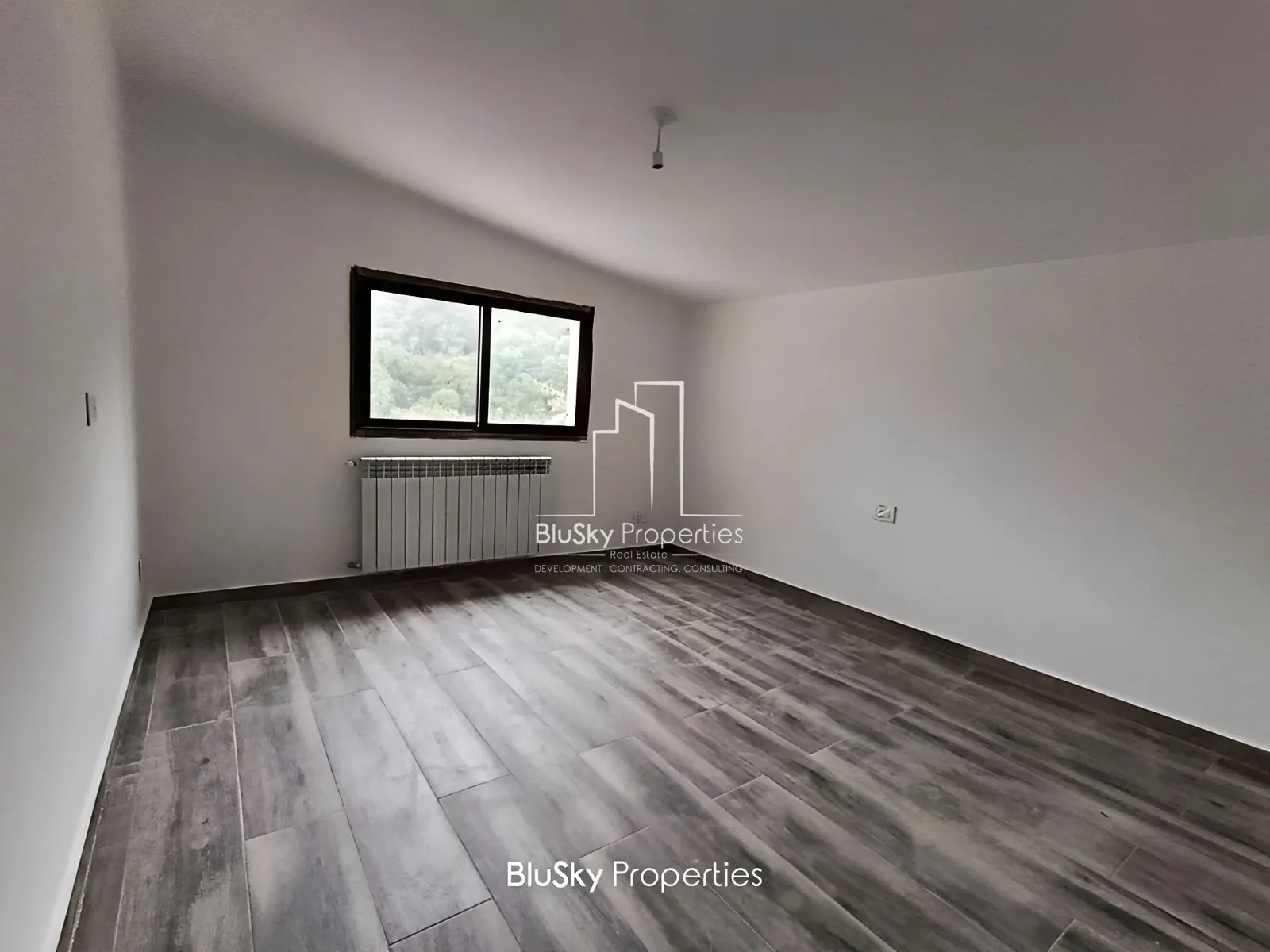 Apartment for Sale in Adma