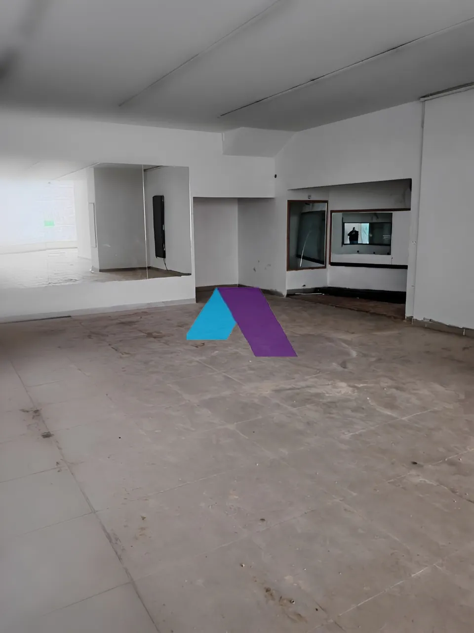 Office for rent in Achrafieh
