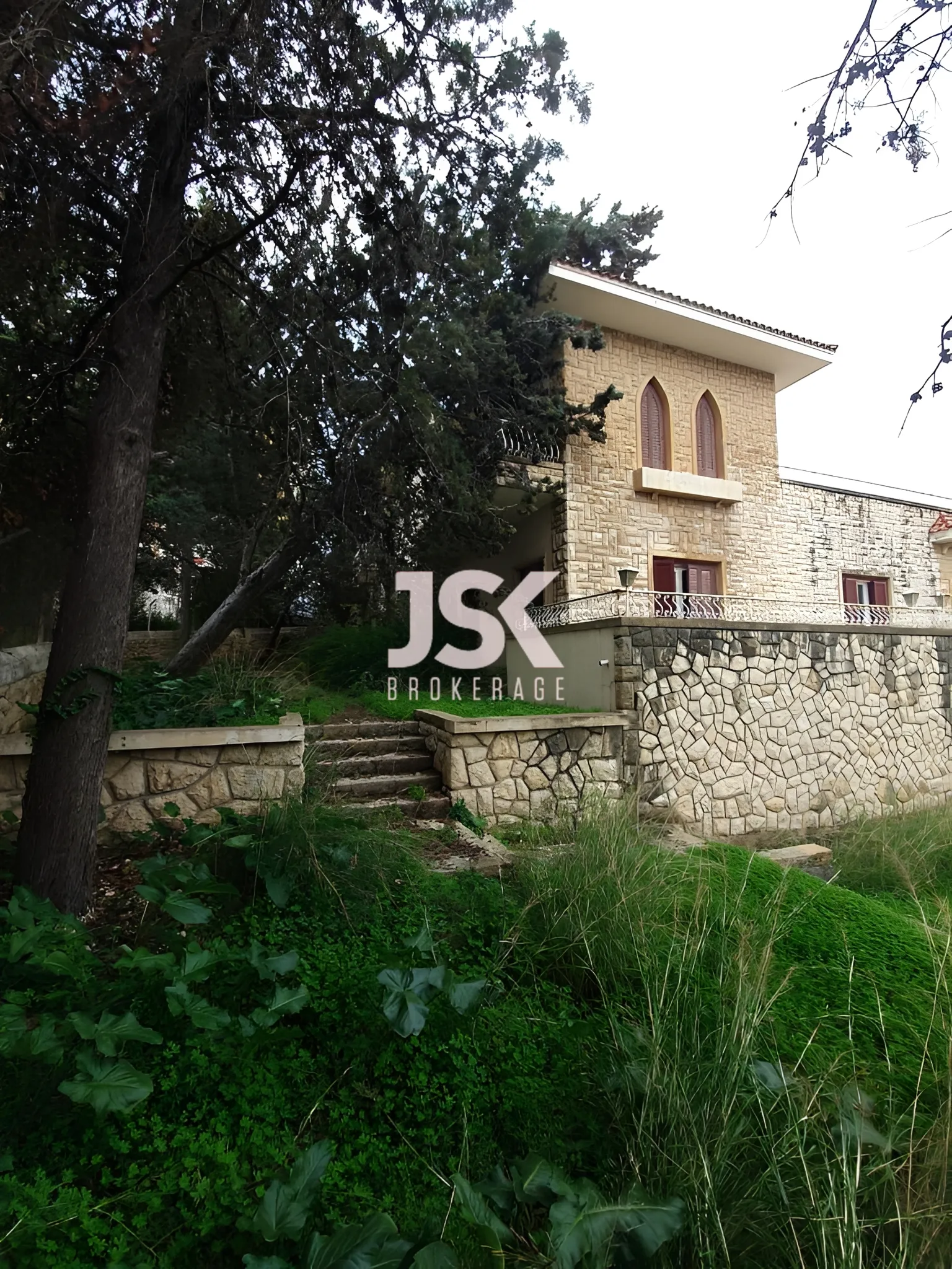 Villa for Sale in Wadi El Chahrour El Suflah - 1 bed