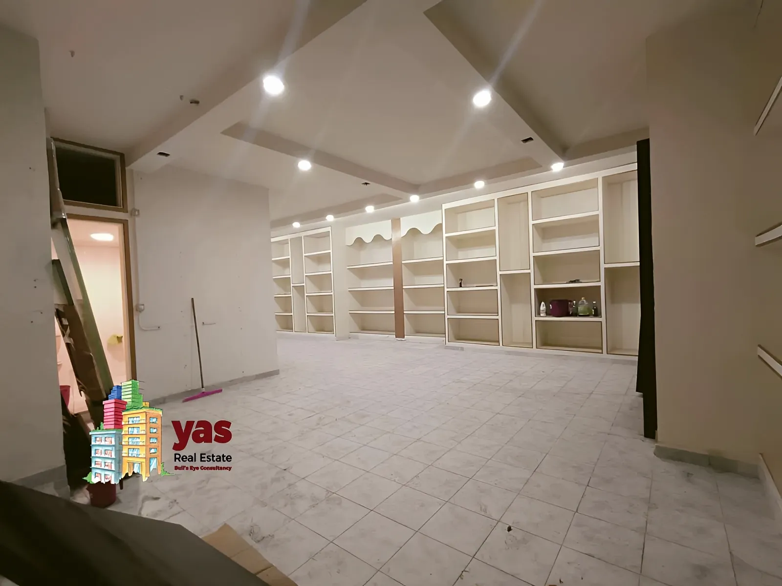 Warehouse for sale in Hazmieh
