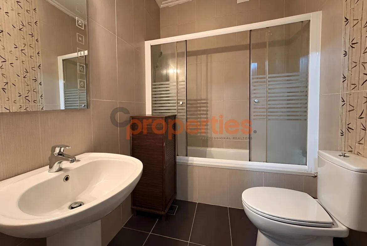 Apartment for Sale in Aamchit