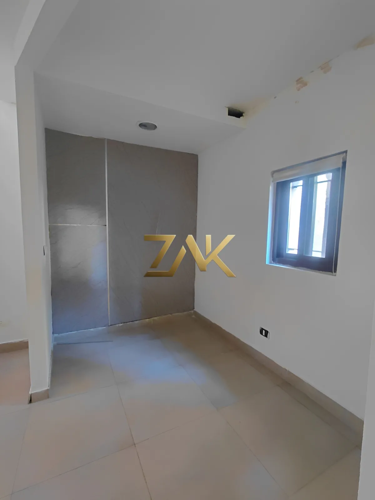 Shop for Rent Zouk Mikael