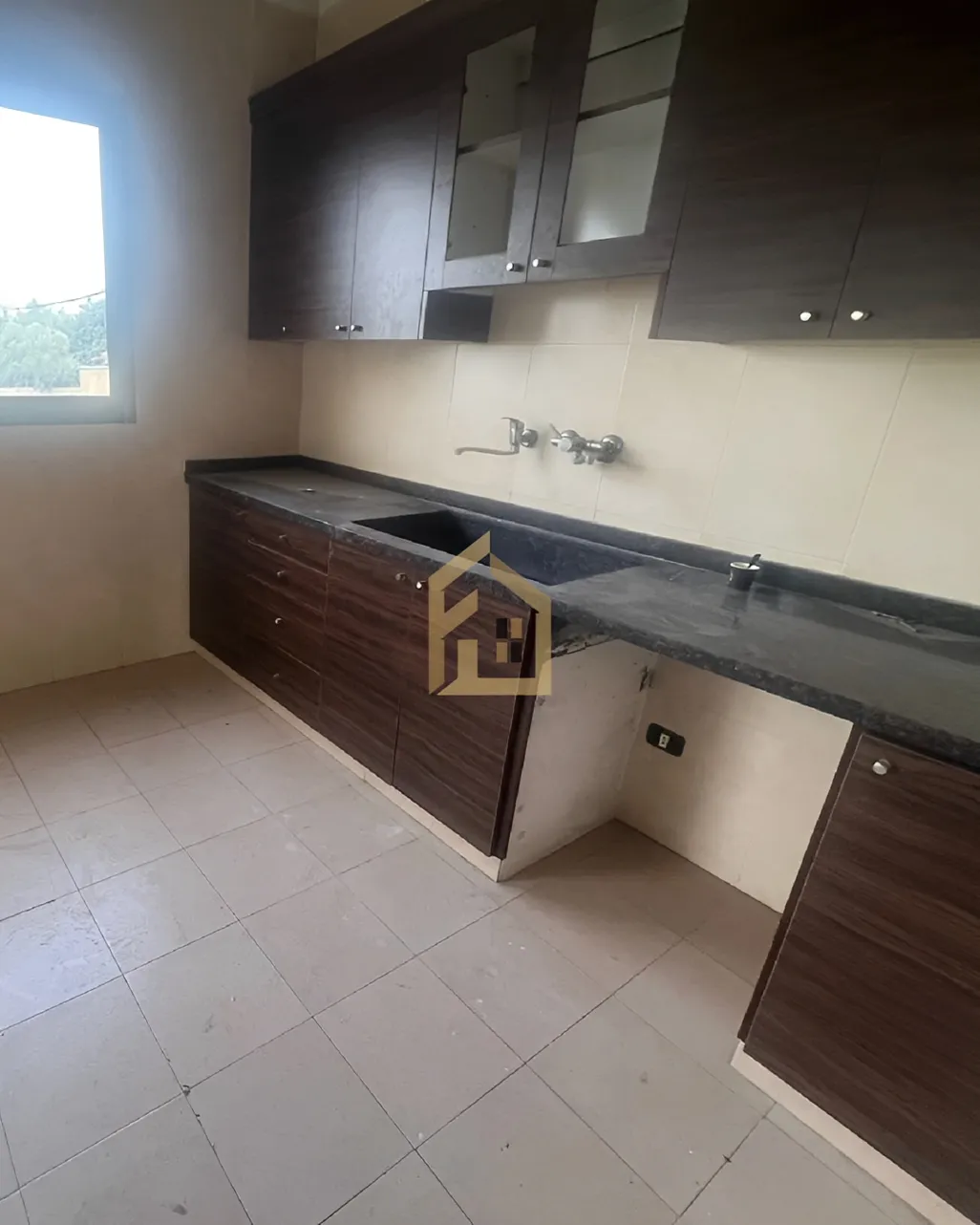 Apartment for sale in Biaqout, Lebanon - 3 bed, 2 bath
