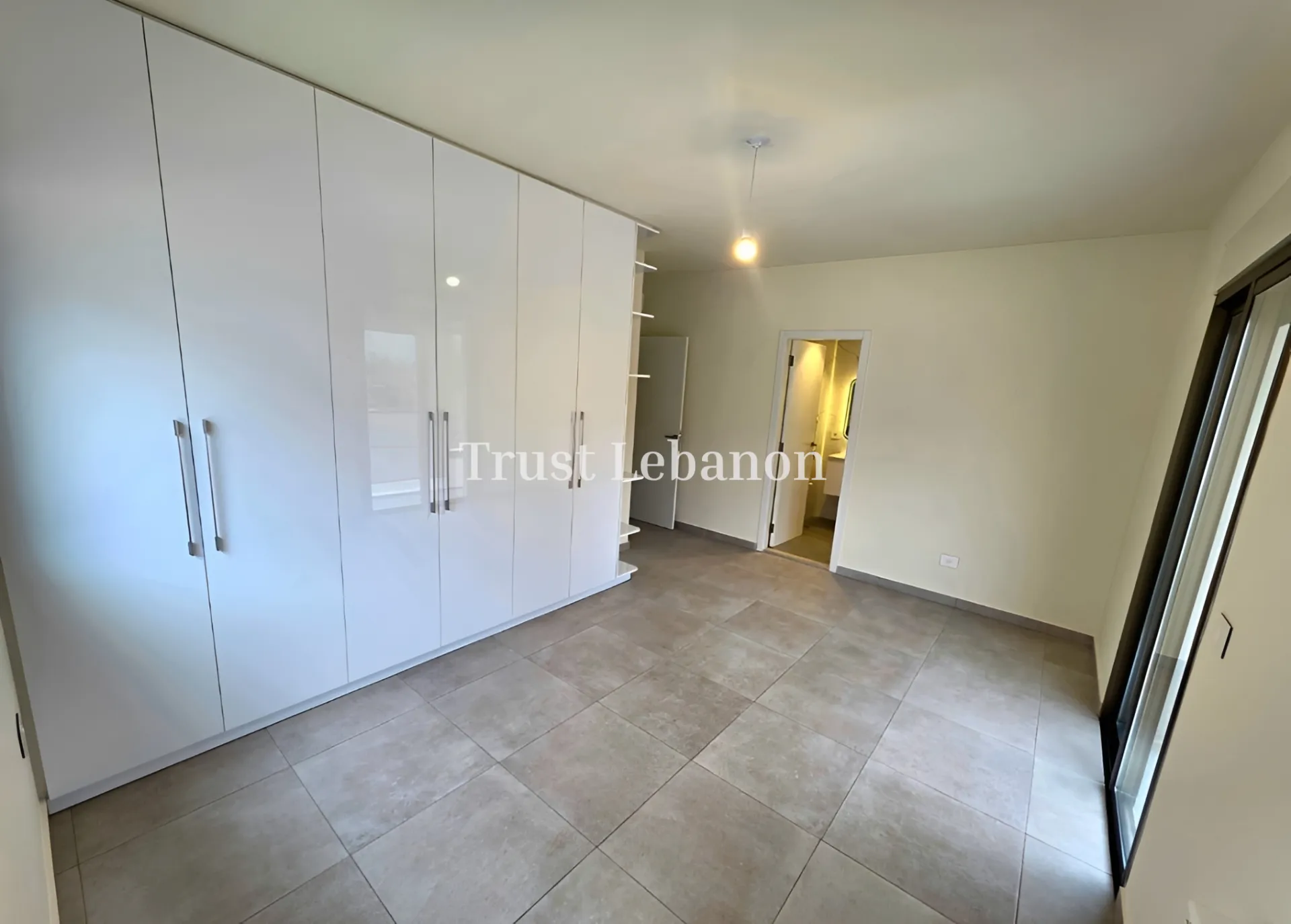 Apartment for rent in Adma w Dafnah