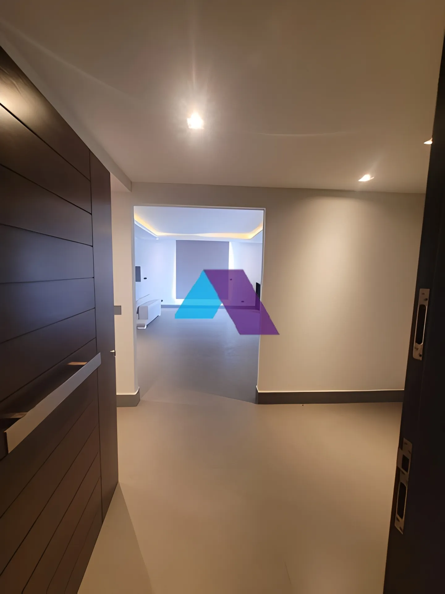 Apartment for Sale in Achrafieh - 3 bed, 4 bath