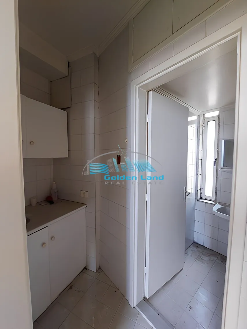 Office for rent in Mazraat Yachoua