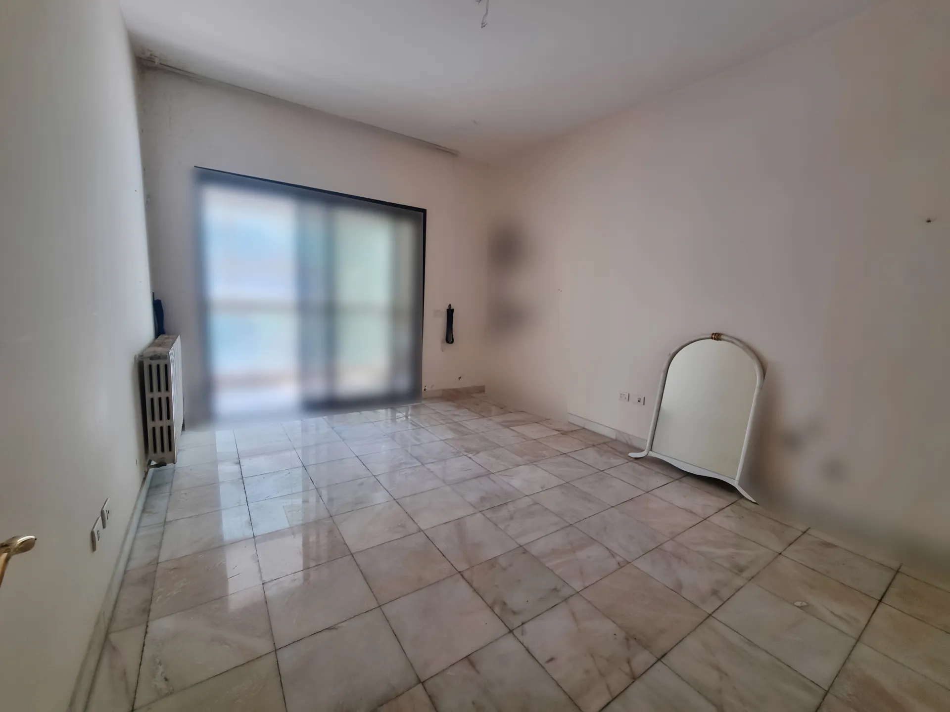 Apartment for Sale in Ain El Tineh - 4 bed, 5 bath