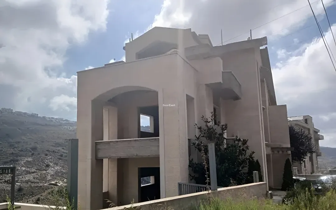 Residential in عين الجديدة، عاليه، lebanon