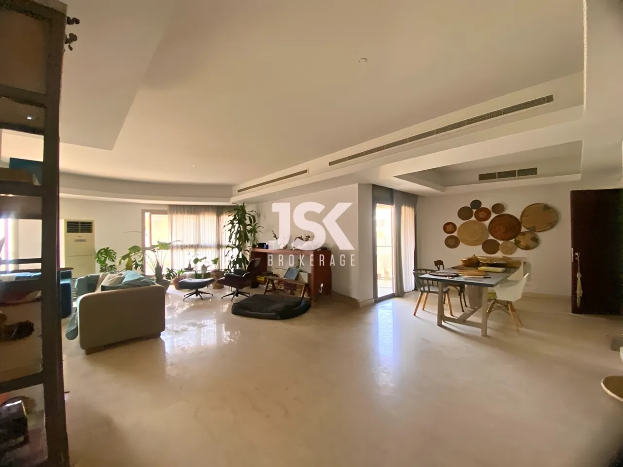 Apartment for Rent in Ain Al Tineh