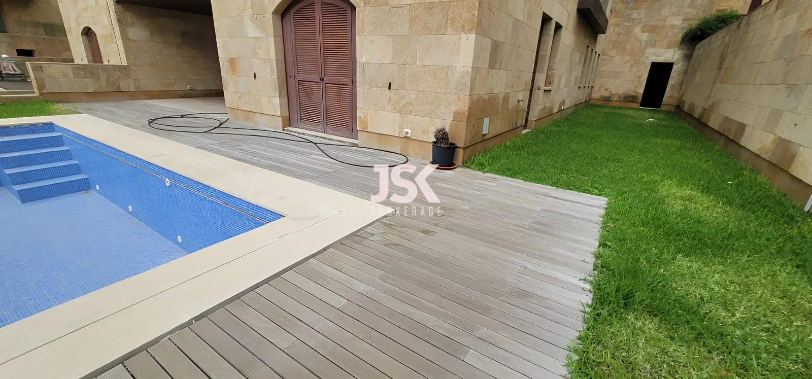 Apartment for Sale in Byblos - 3 bed