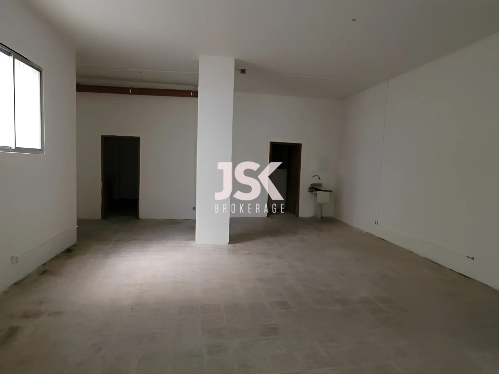 Warehouse for Sale in Qartaboun