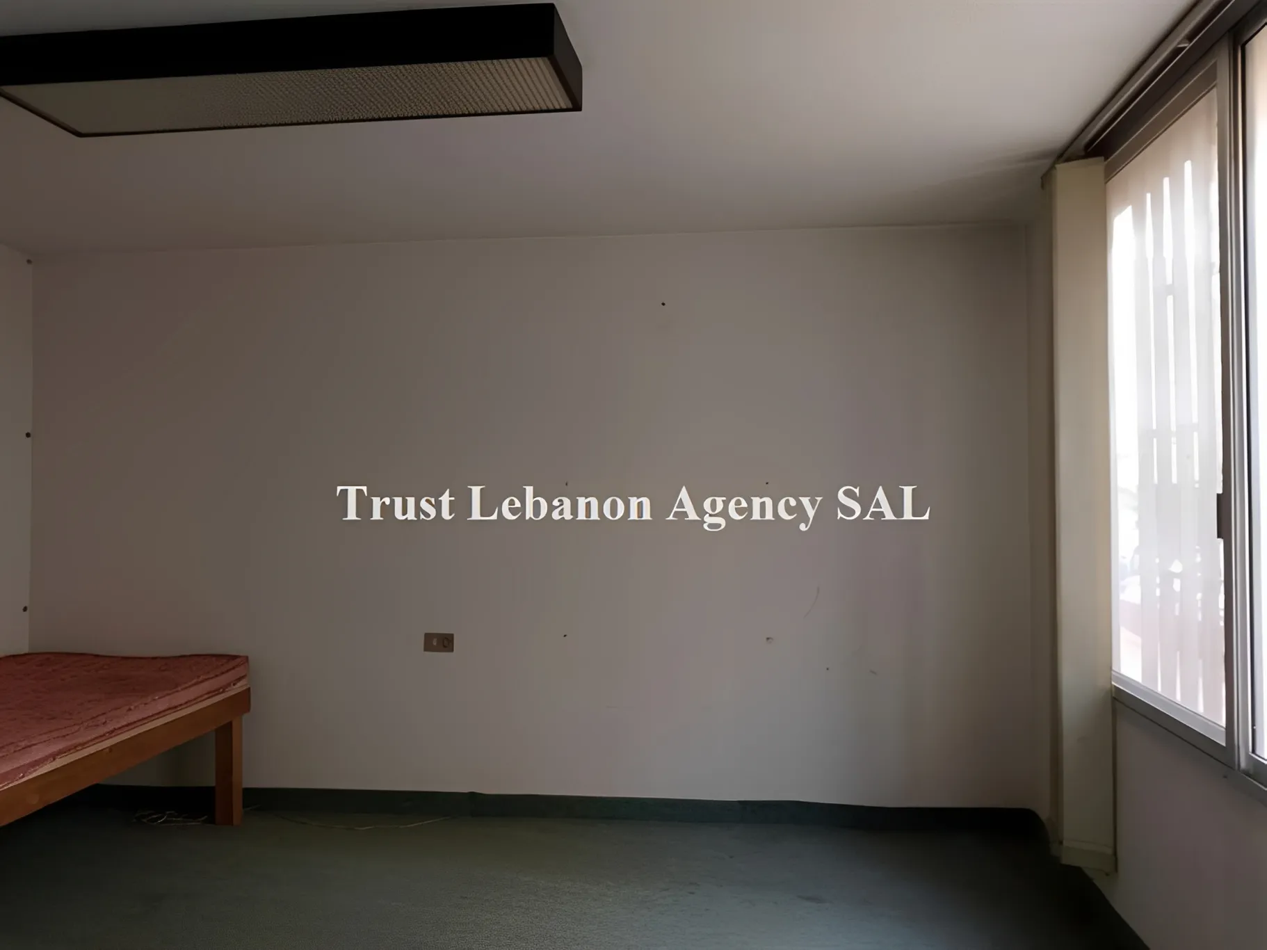 Shop for sale in Metn, Sid El Bauchrieh