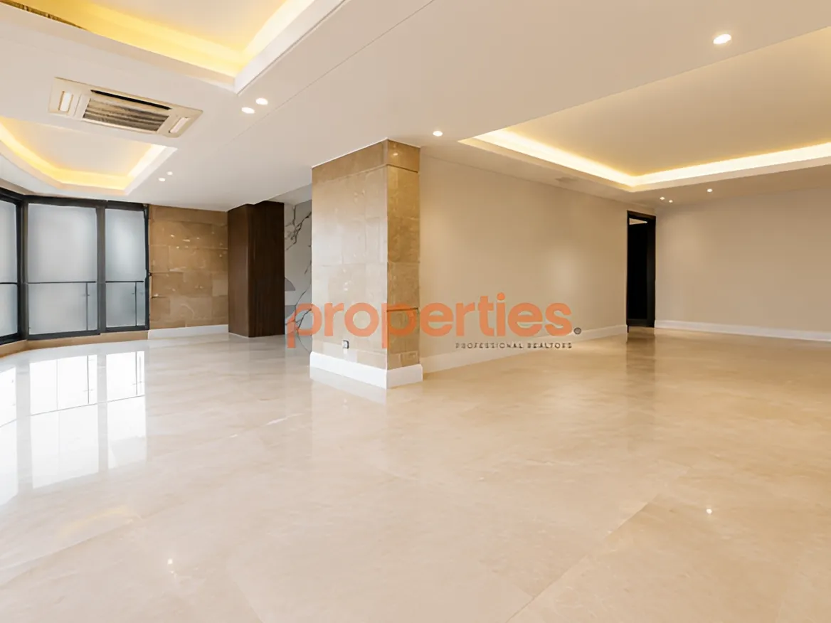 Apartment for Rent in Jnah - 4 bed, 5 bath