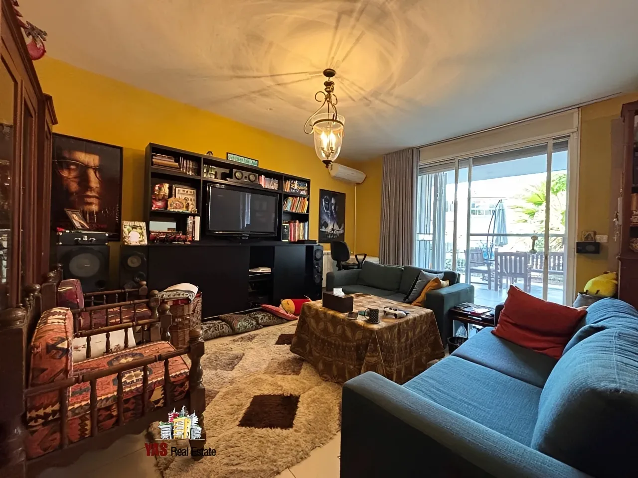 Apartment for Sale in Ballouneh