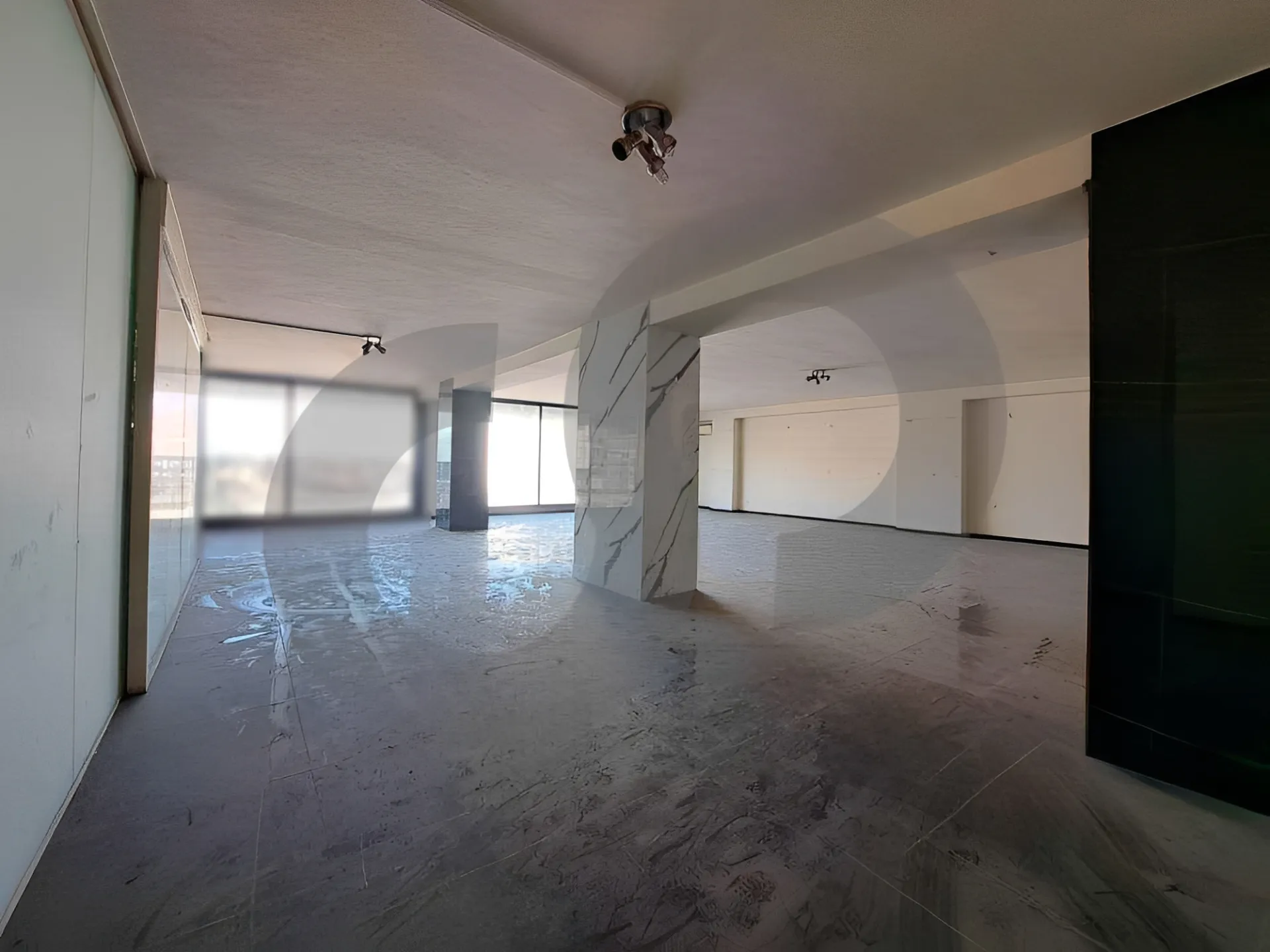 Office for Sale in Daoura