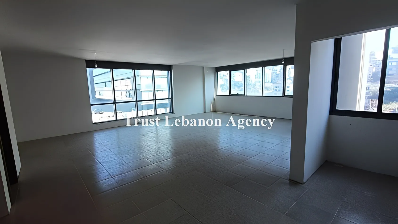 Office for sale in Metn, Dbayeh