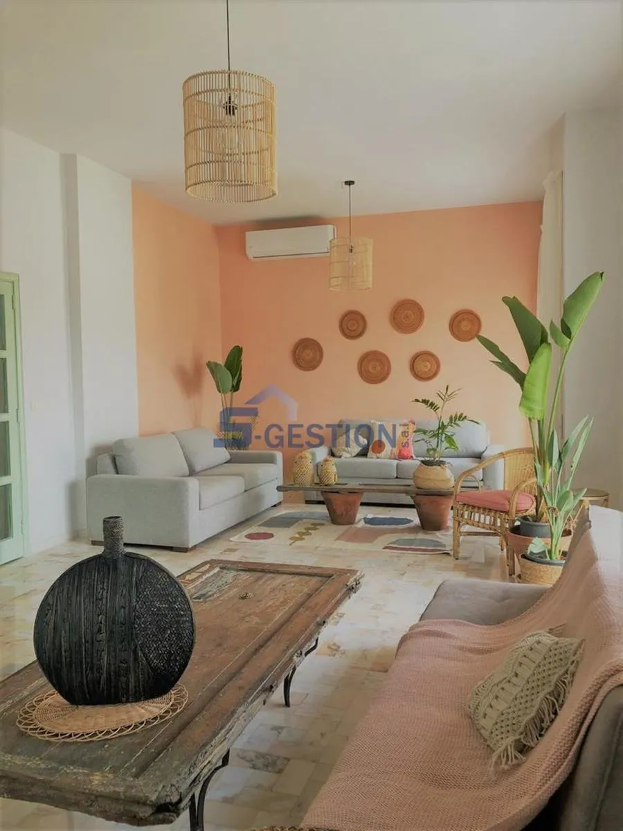 Apartment for Rent in Achrafieh - 3 bed, 2 bath