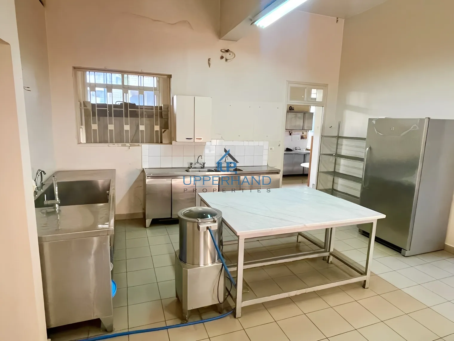 Industrial Unit for Rent in Sassine, Bayrut, Lebanon
