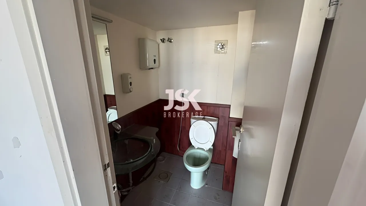 Office for Rent in Achrafieh