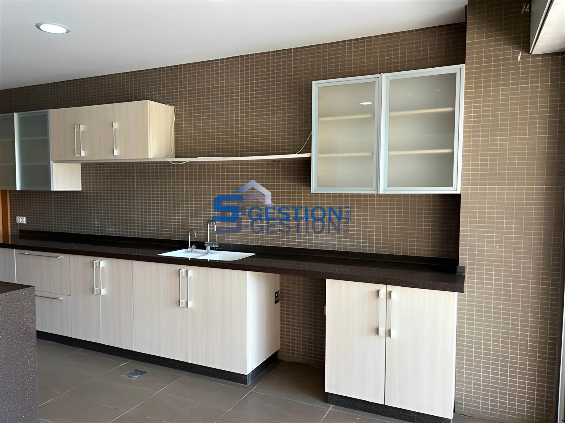Apartment for Rent in Dik El Mehdi