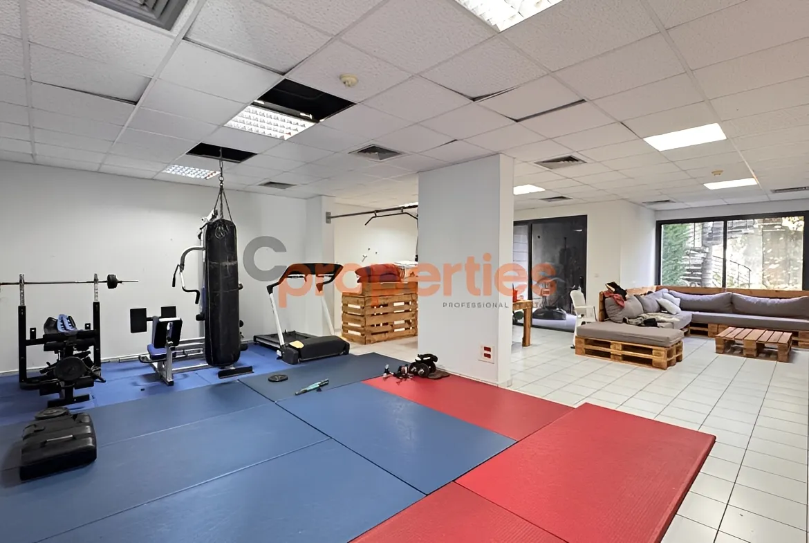 Office for Rent in Aaoukar