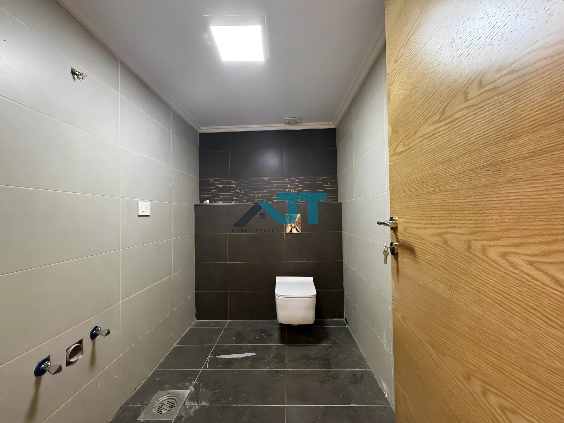 Apartment for Sale in Ain Aar