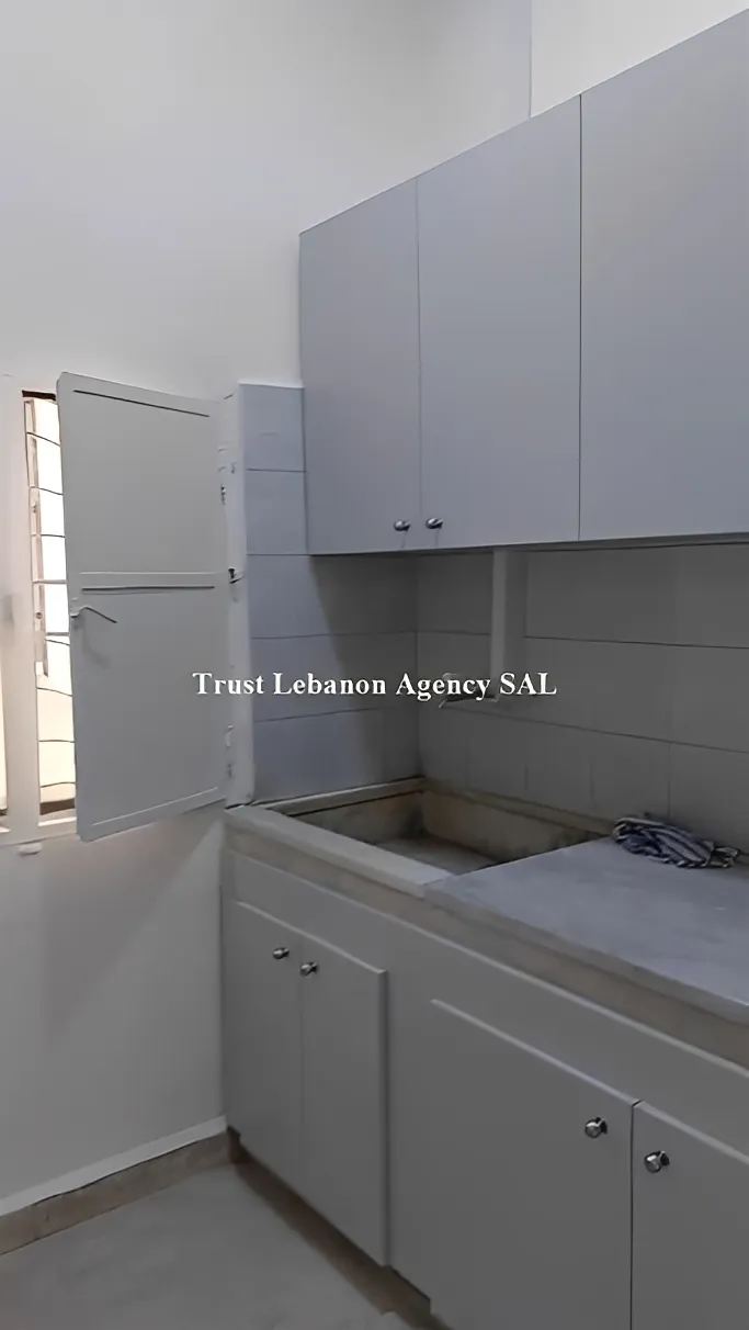 Shop for rent in Batroun, Kfar Aabida