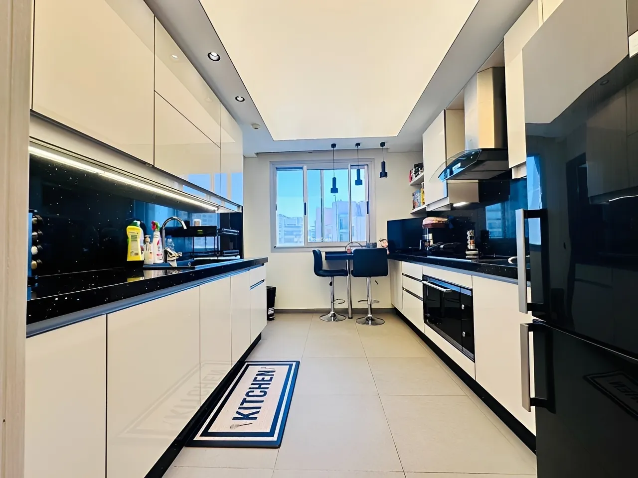 Apartment for rent in Raoucheh
