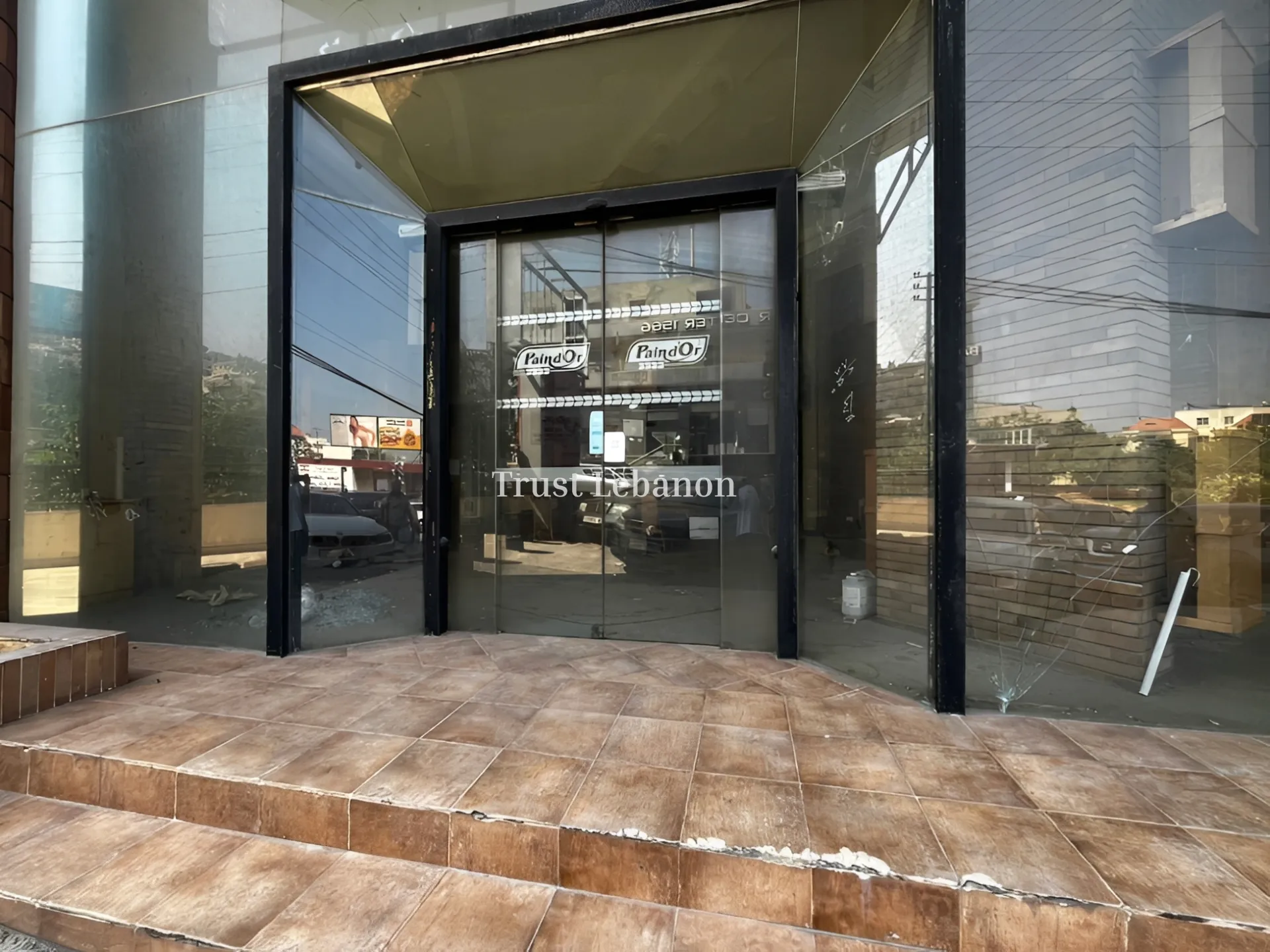 Showroom for rent in Jeita, Lebanon