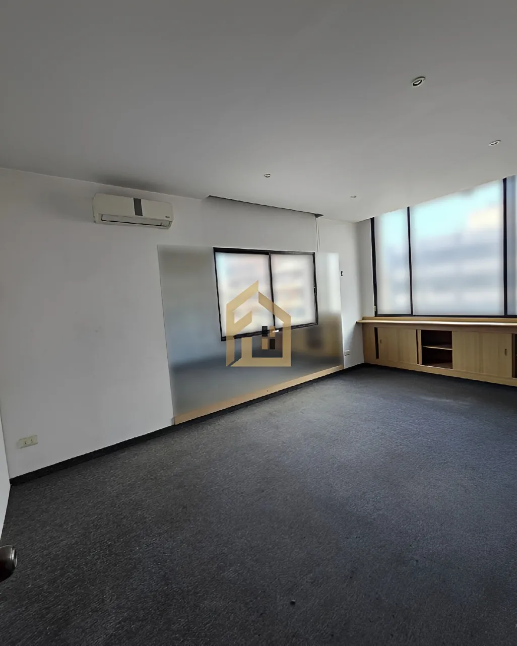 Office for sale in Dekwaneh, Lebanon
