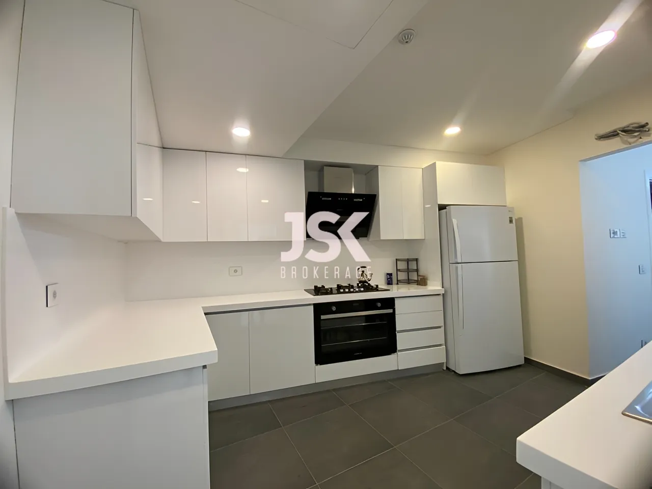 Apartment for Rent in Ras