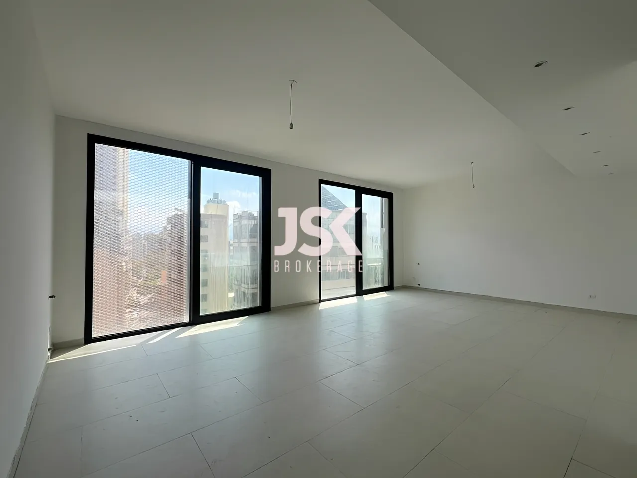 Apartment for Sale in Achrafieh - 3 bed, 4 bath