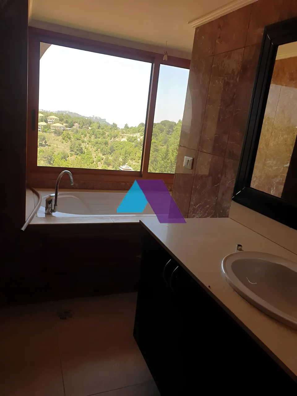 Villa for Sale in Aley