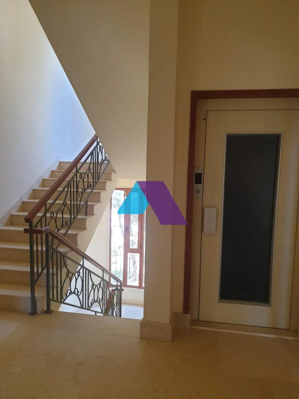 Villa for Sale in Aley