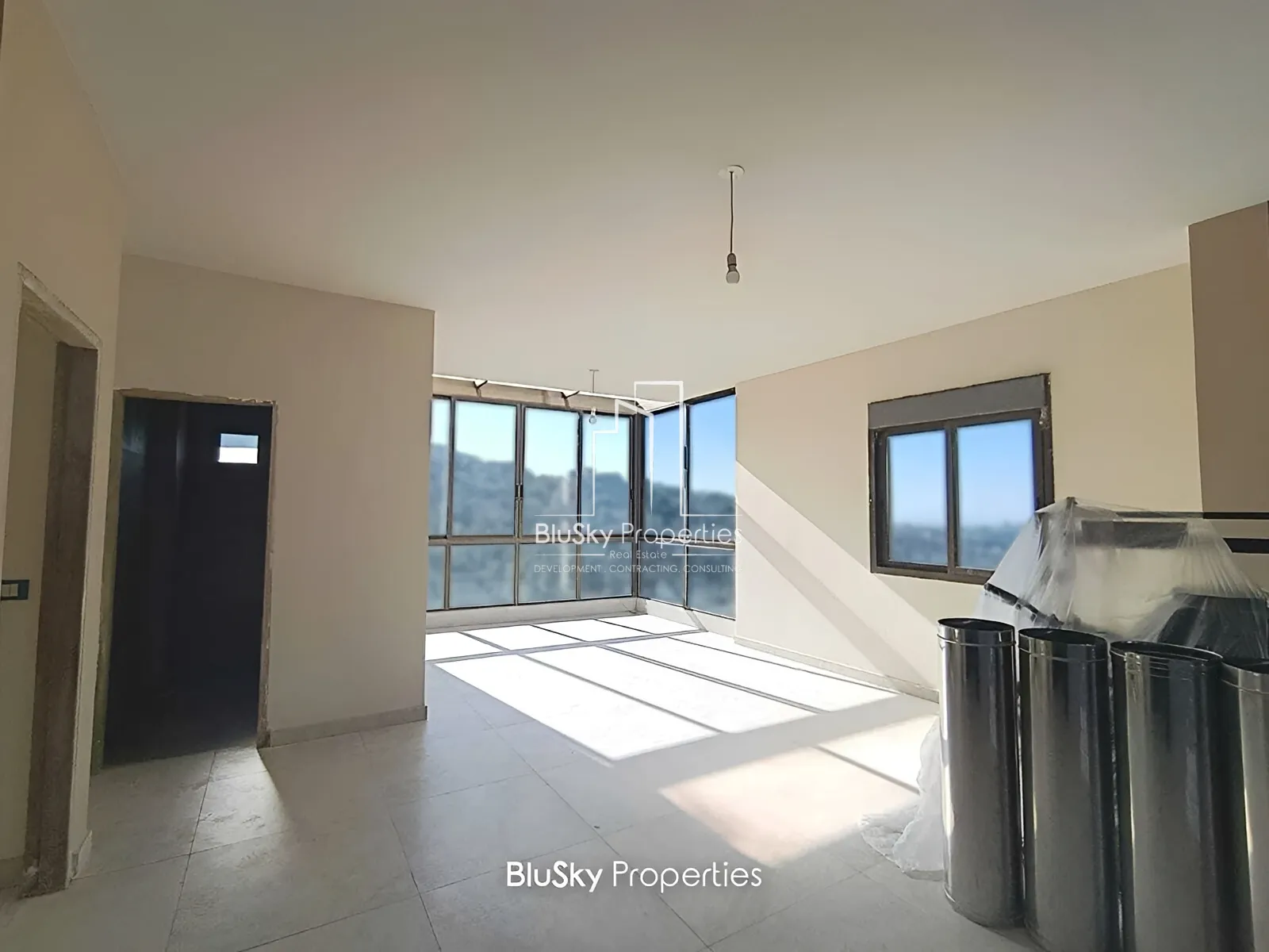 Apartment for Sale in Ghedress - 3 bed, 2 bath