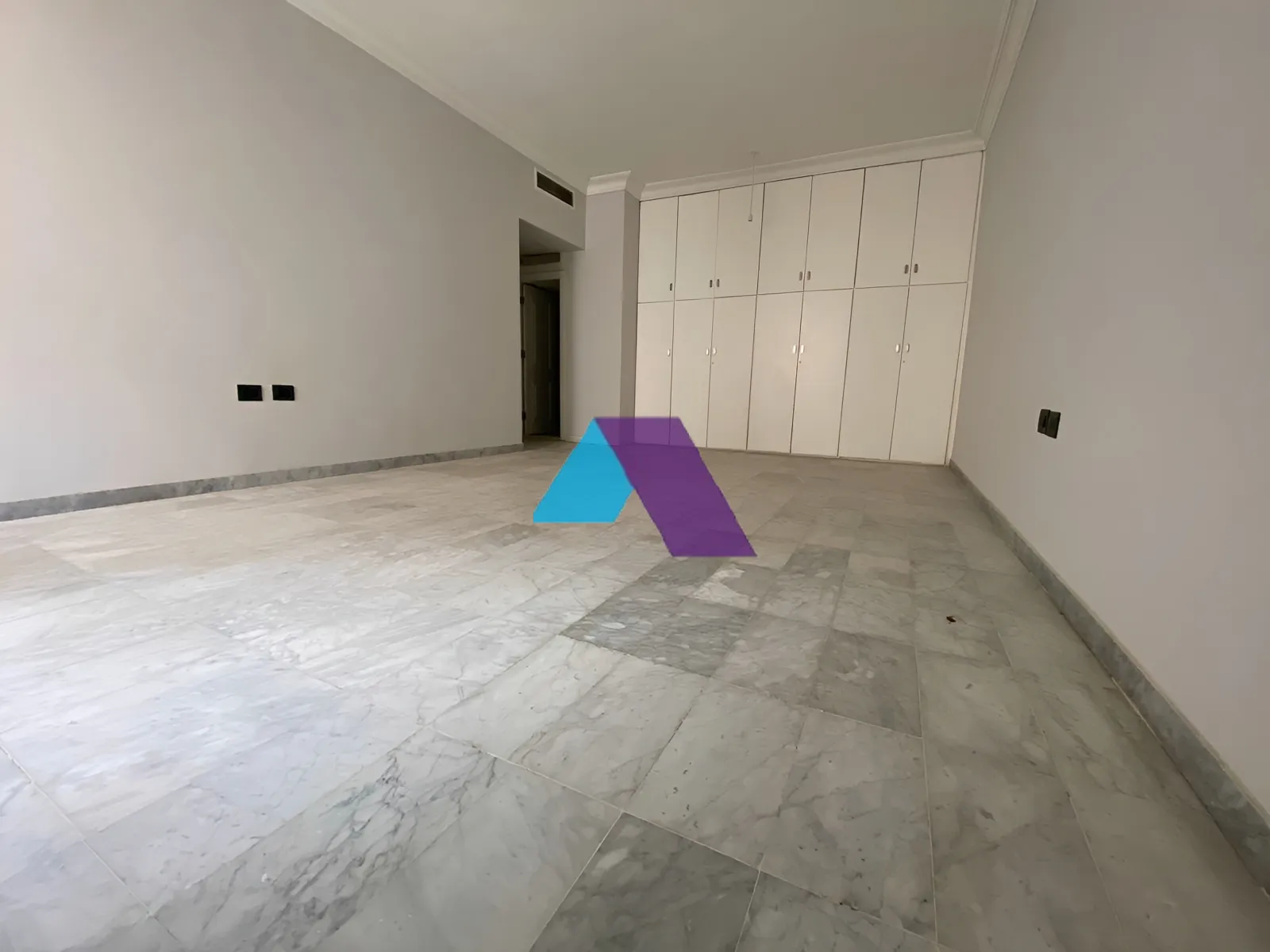 Apartment for Sale in Ain El Tineh