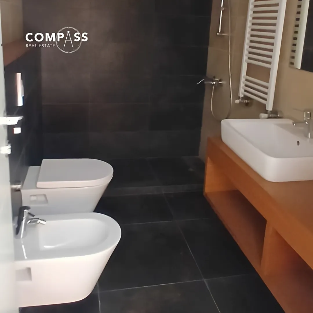 Apartment for sale in Achrafieh, Beirut, Lebanon - 3 bed, 4 bath