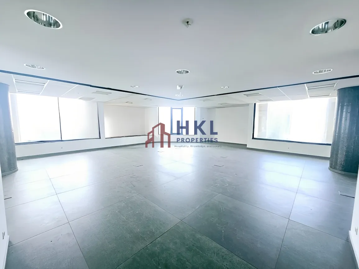 Office for Rent in Furn El Chebak, Bayrut, Lebanon
