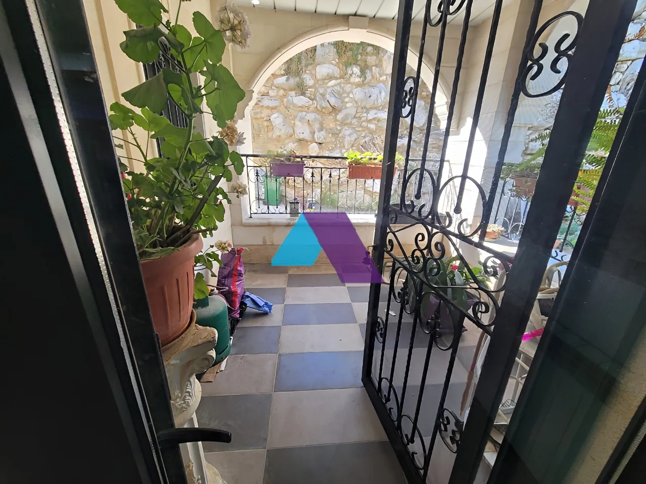 Villa for Sale in Ajaltoun - 9 bed, 2 bath