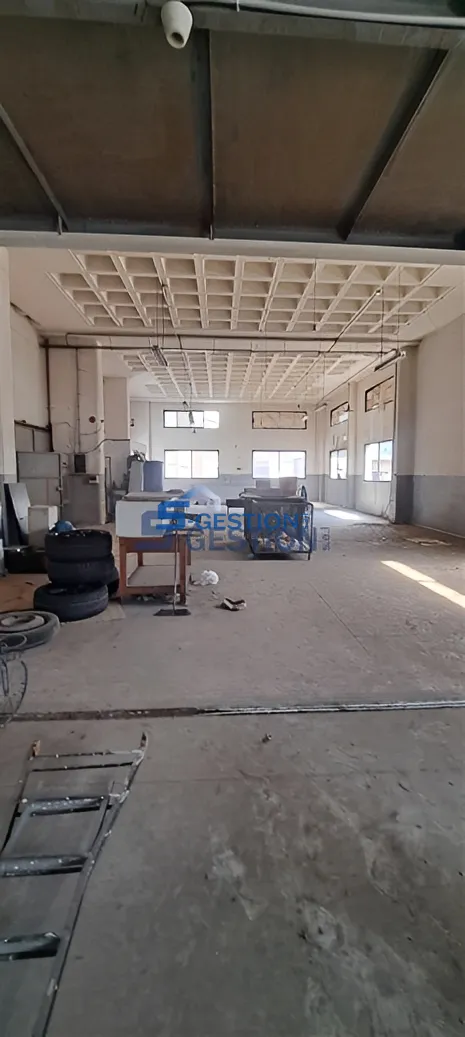 Warehouse for Sale in Dekwaneh