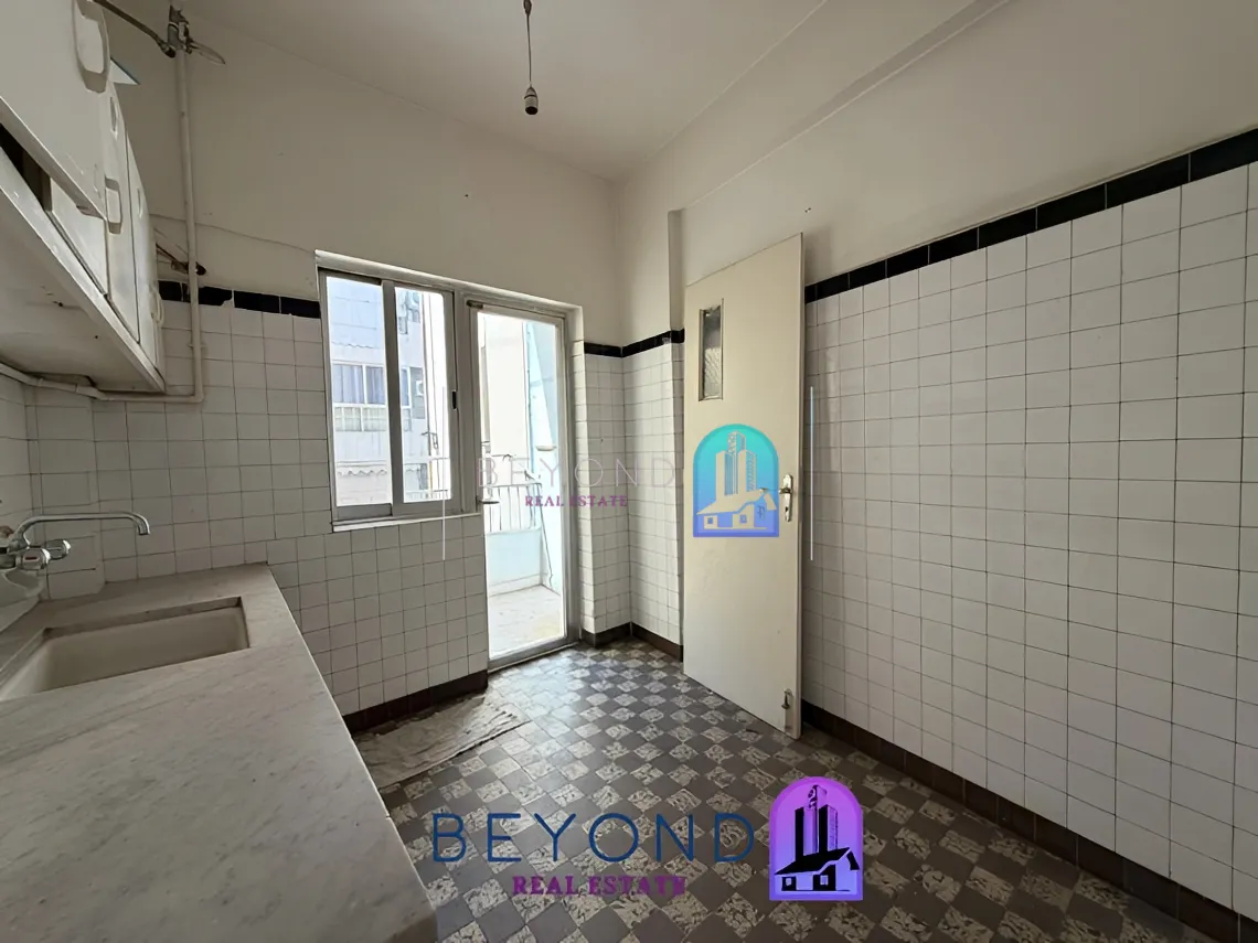 Apartment for sale in Hamra, Beirut, Lebanon - 2 bed, 2 bath