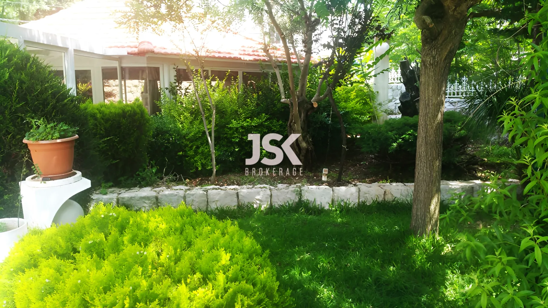 Villa for Sale in Ajaltoun