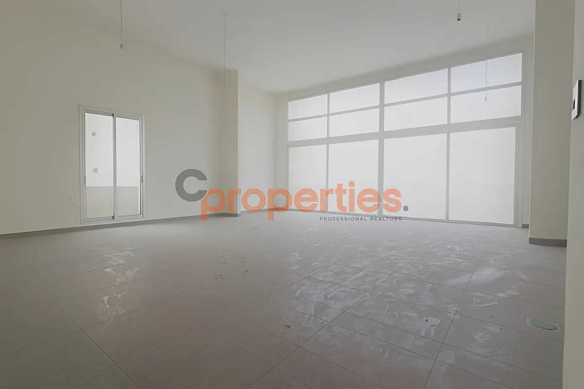 Office for Sale in Forn El Chebbak