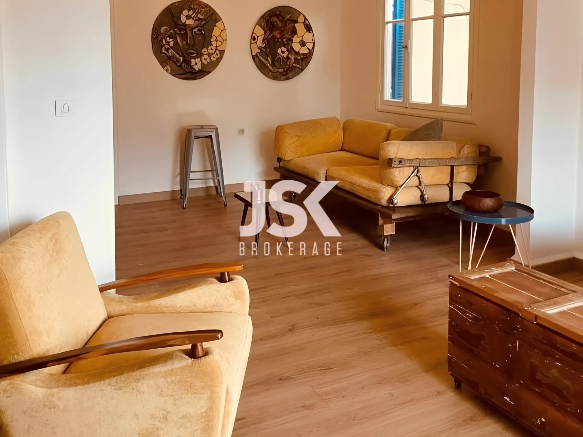 Apartment for Sale in Hotel Dieu, Beirut, Lebanon - 2 bed, 1 bath